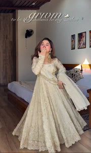 ROYAL DESIGNER GOWN SET